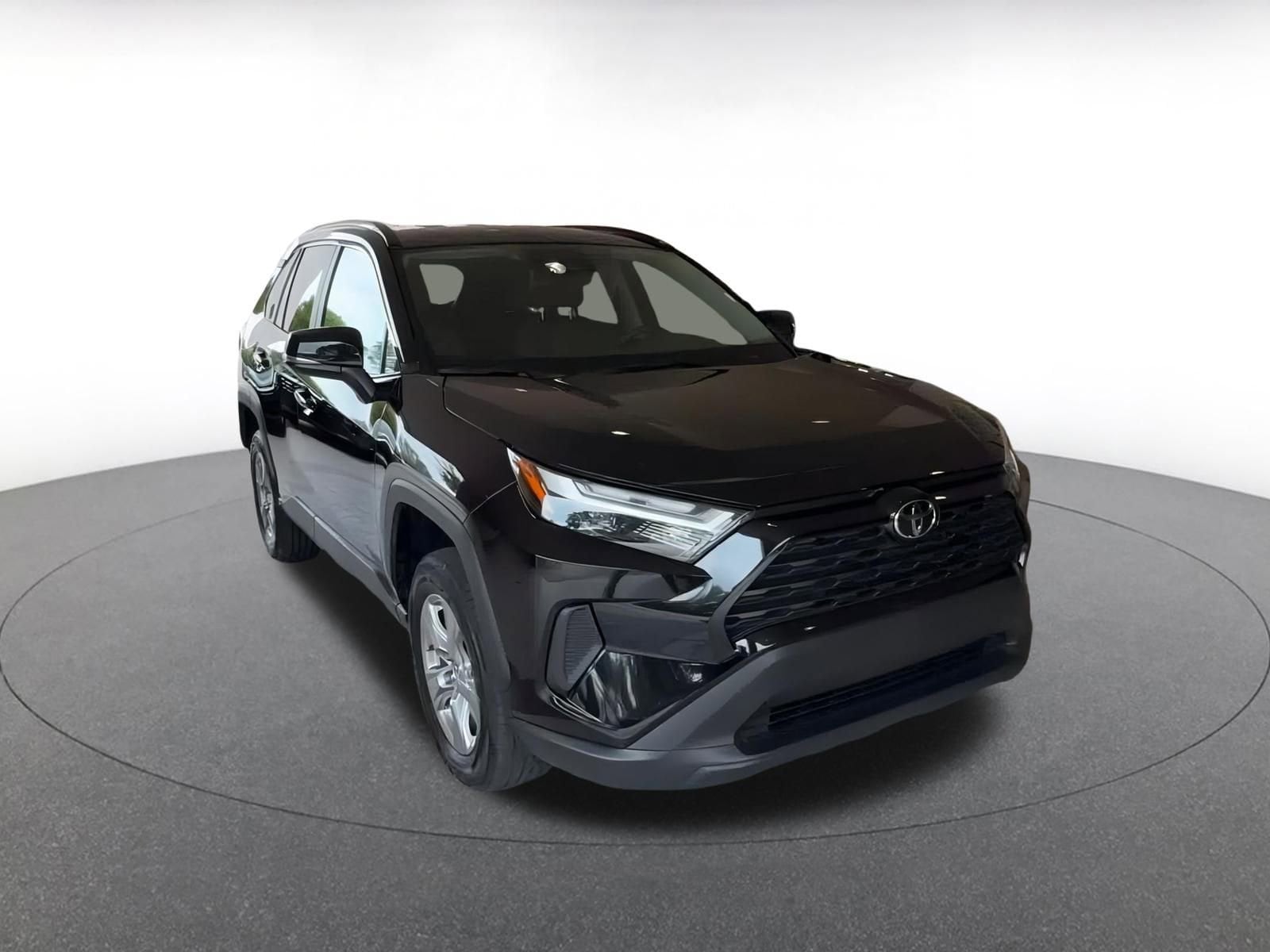 Thumbnail: 2025 Toyota RAV4 - 3