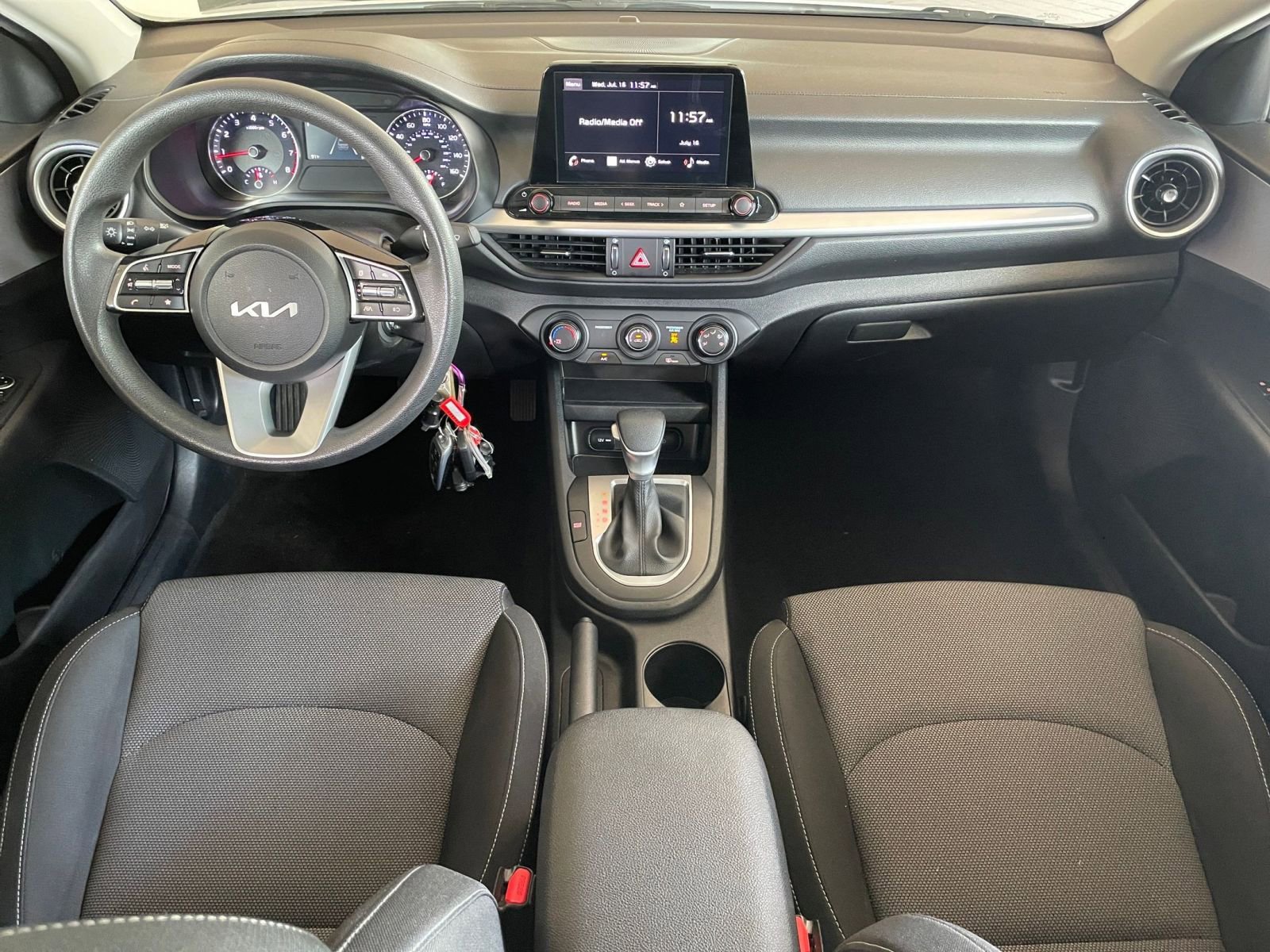 Thumbnail: 2024 Kia Forte - 28