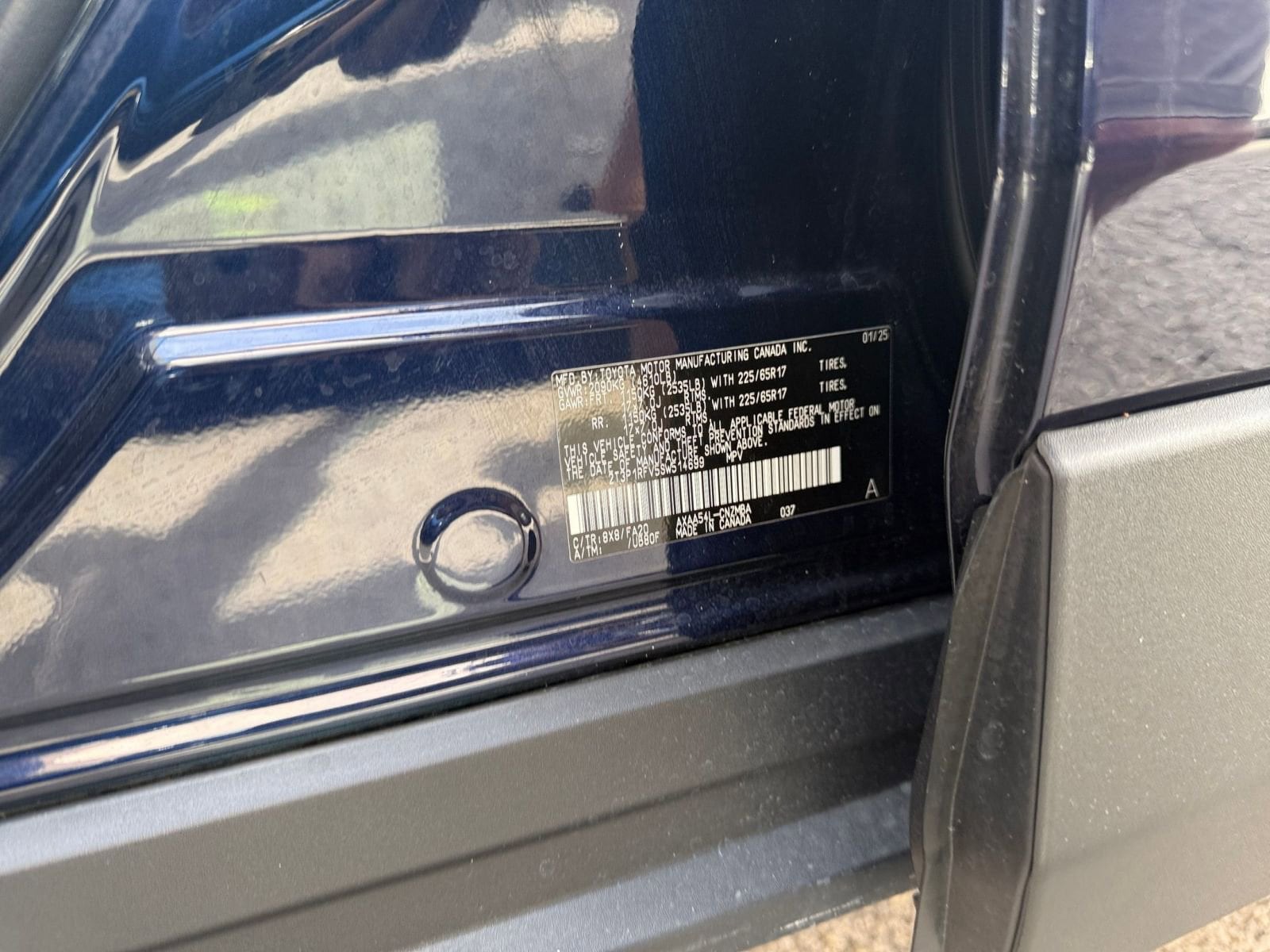 Thumbnail: 2025 Toyota RAV4 - 33