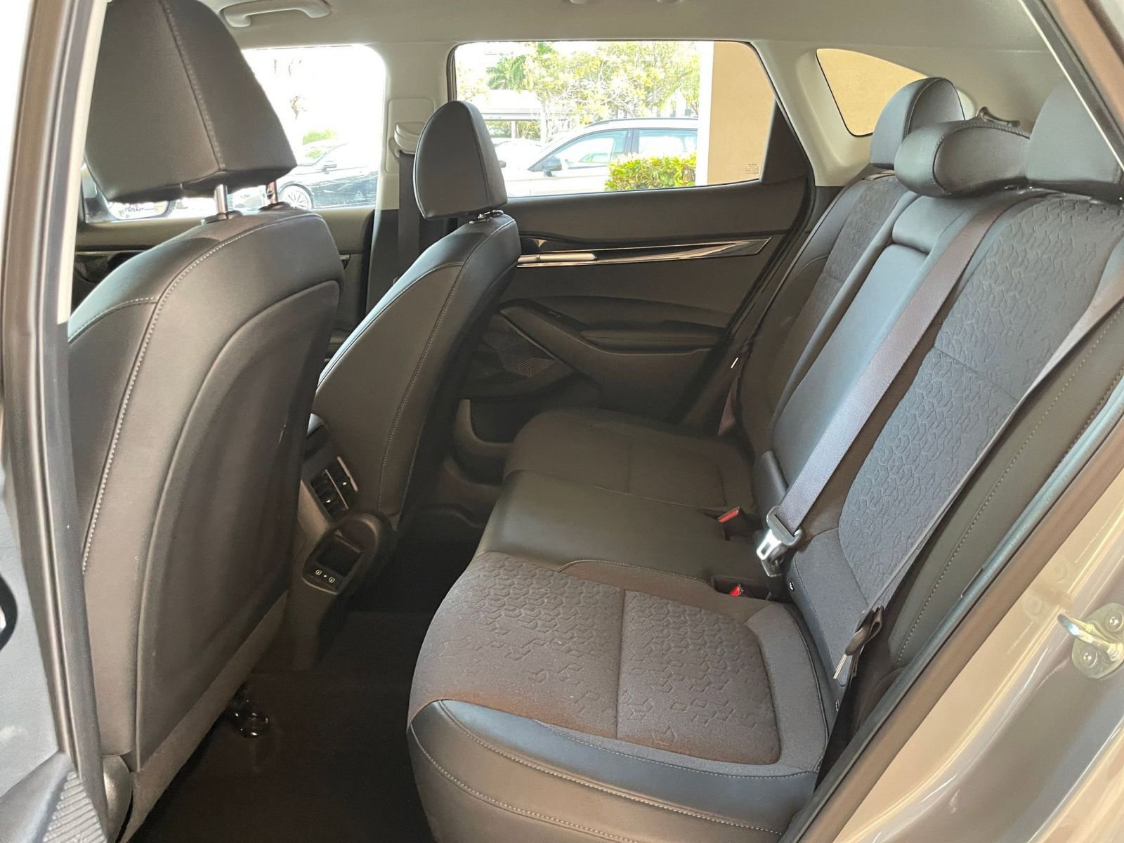 Thumbnail: 2025 Kia Seltos - 22