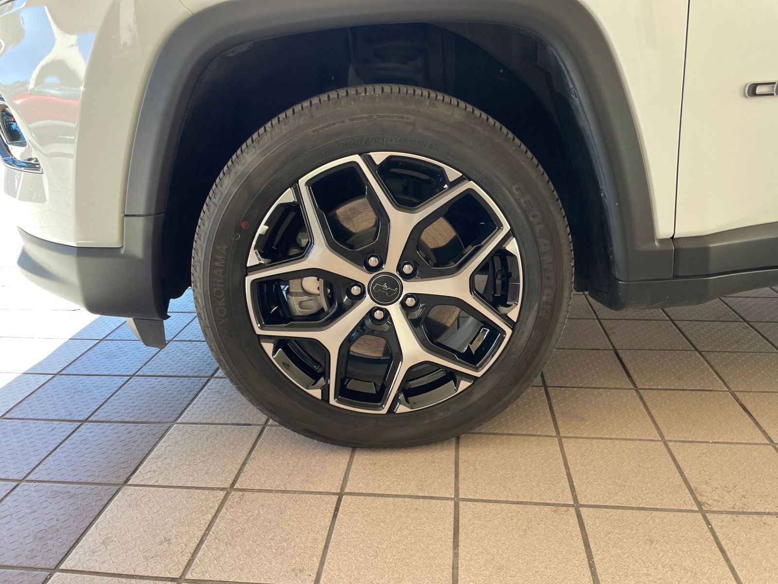 Thumbnail: 2025 Jeep Compass - 23