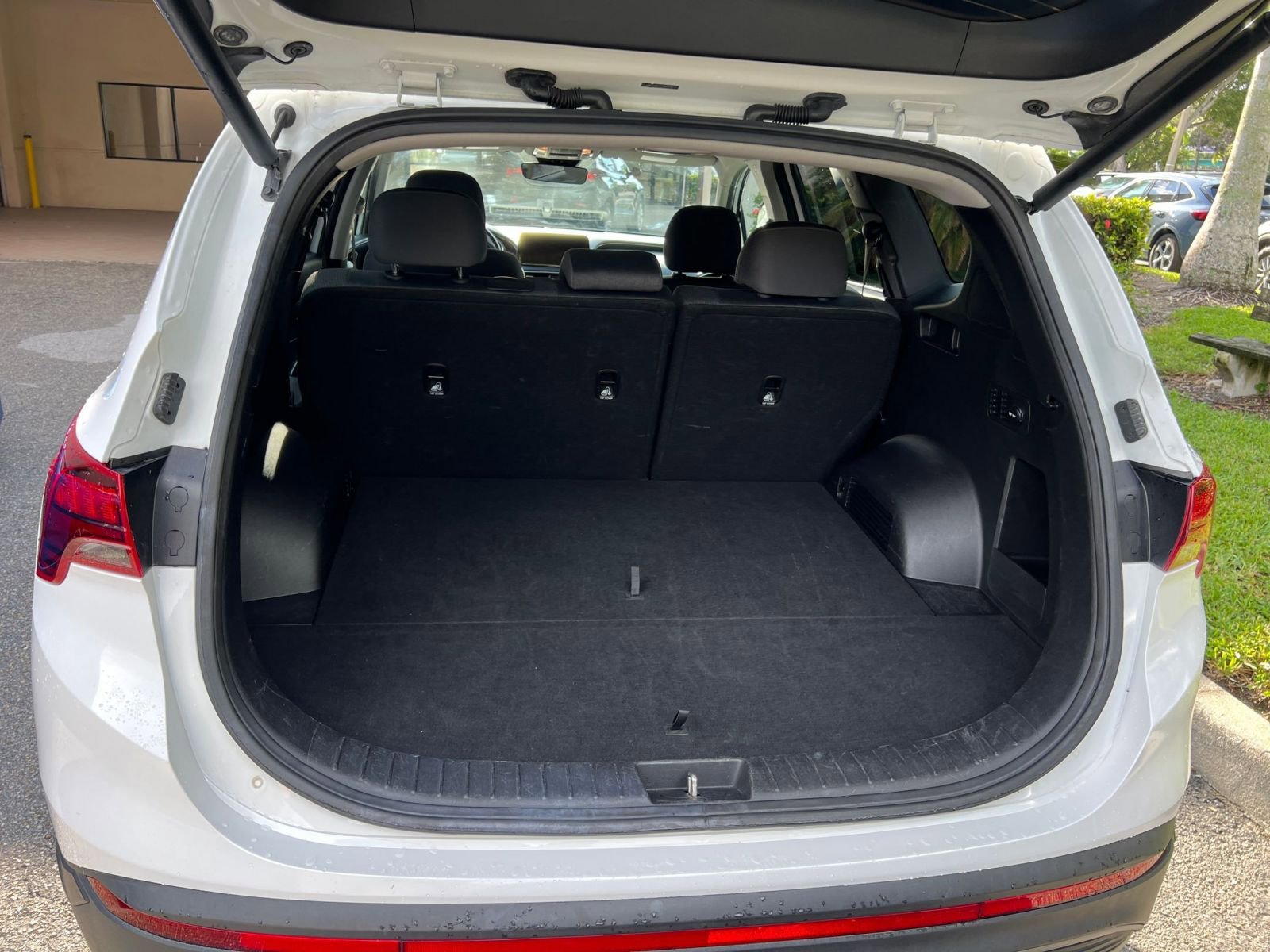 Thumbnail: 2023 Hyundai Santa Fe - 24