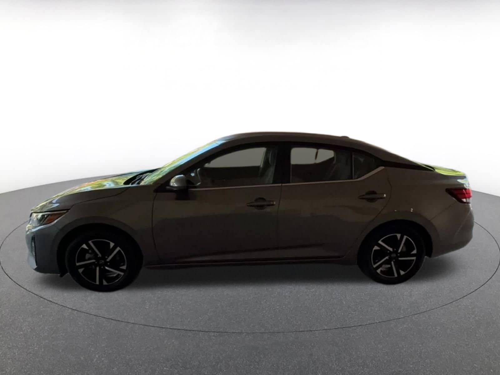 Thumbnail: 2024 Nissan Sentra - 9