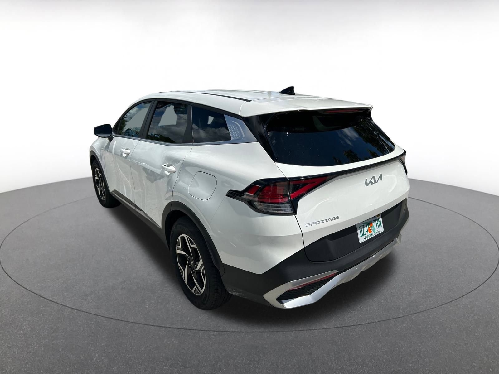 Thumbnail: 2024 Kia Sportage - 5