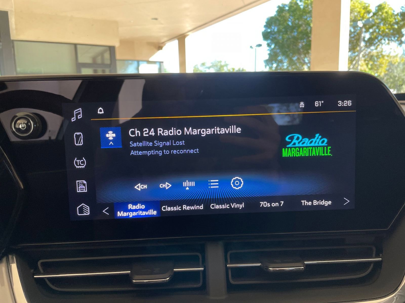 Thumbnail: 2025 Chevrolet Trax - 18