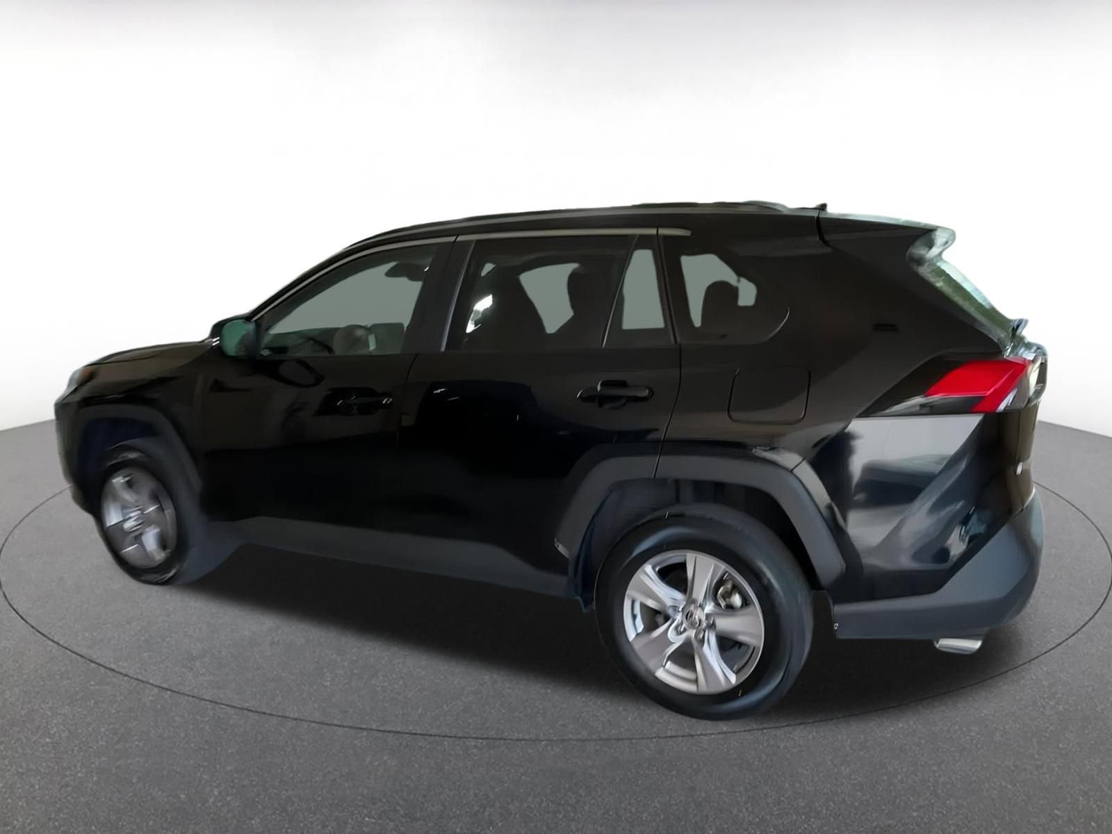 Thumbnail: 2025 Toyota RAV4 - 9