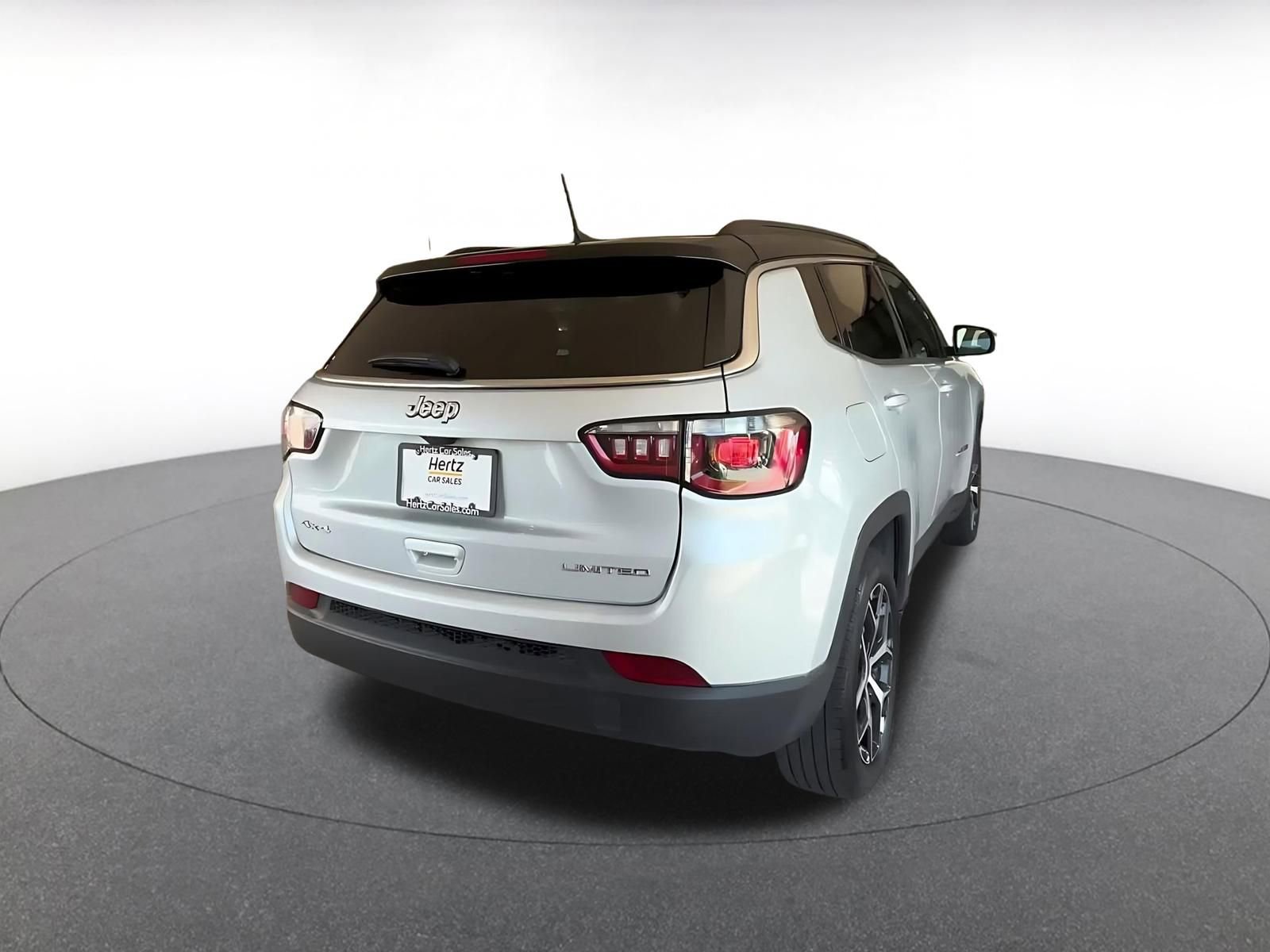Thumbnail: 2025 Jeep Compass - 14