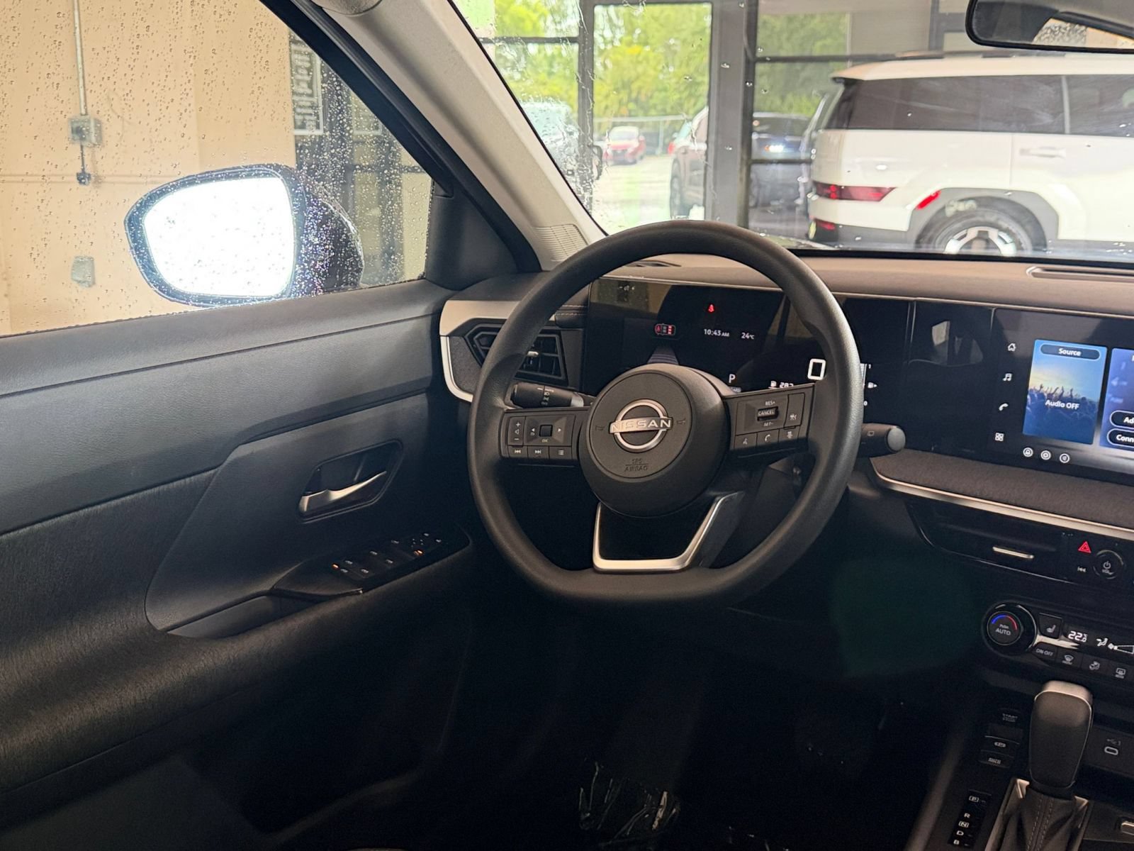 Thumbnail: 2026 Nissan Kicks - 24