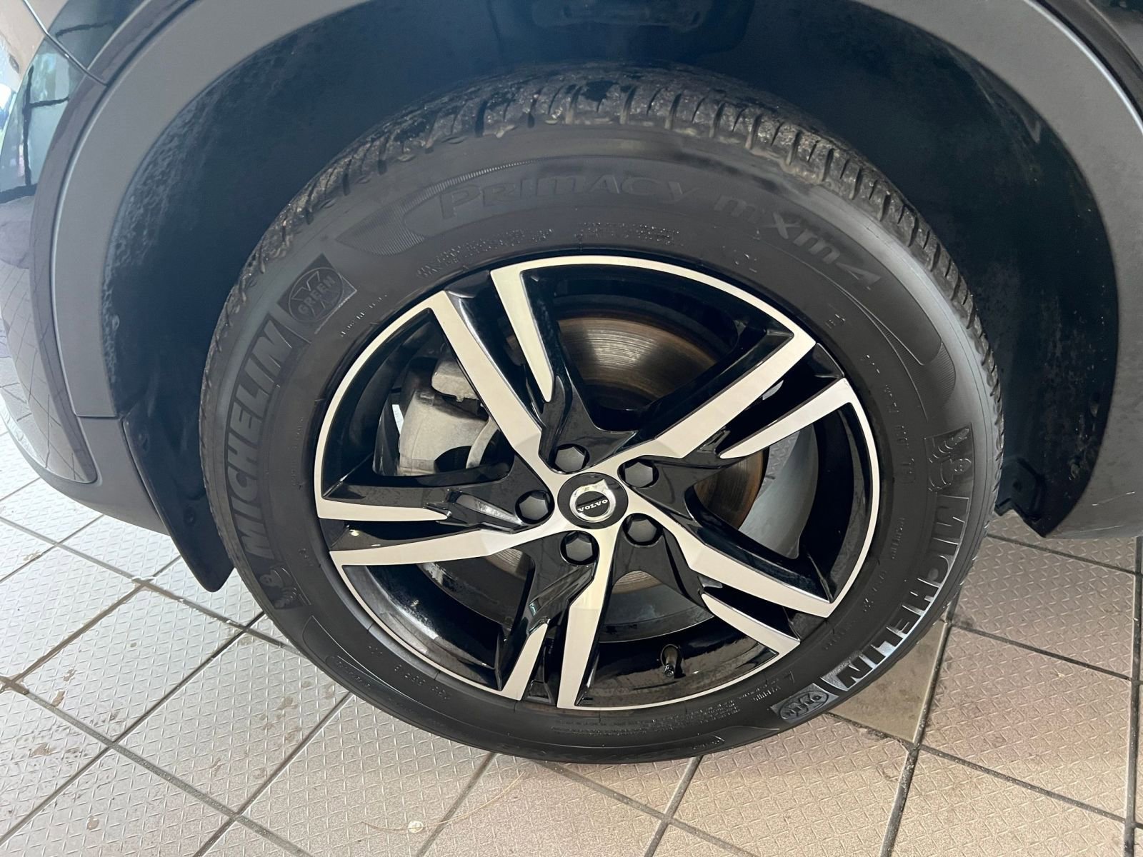 Thumbnail: 2024 Volvo XC40 - 23