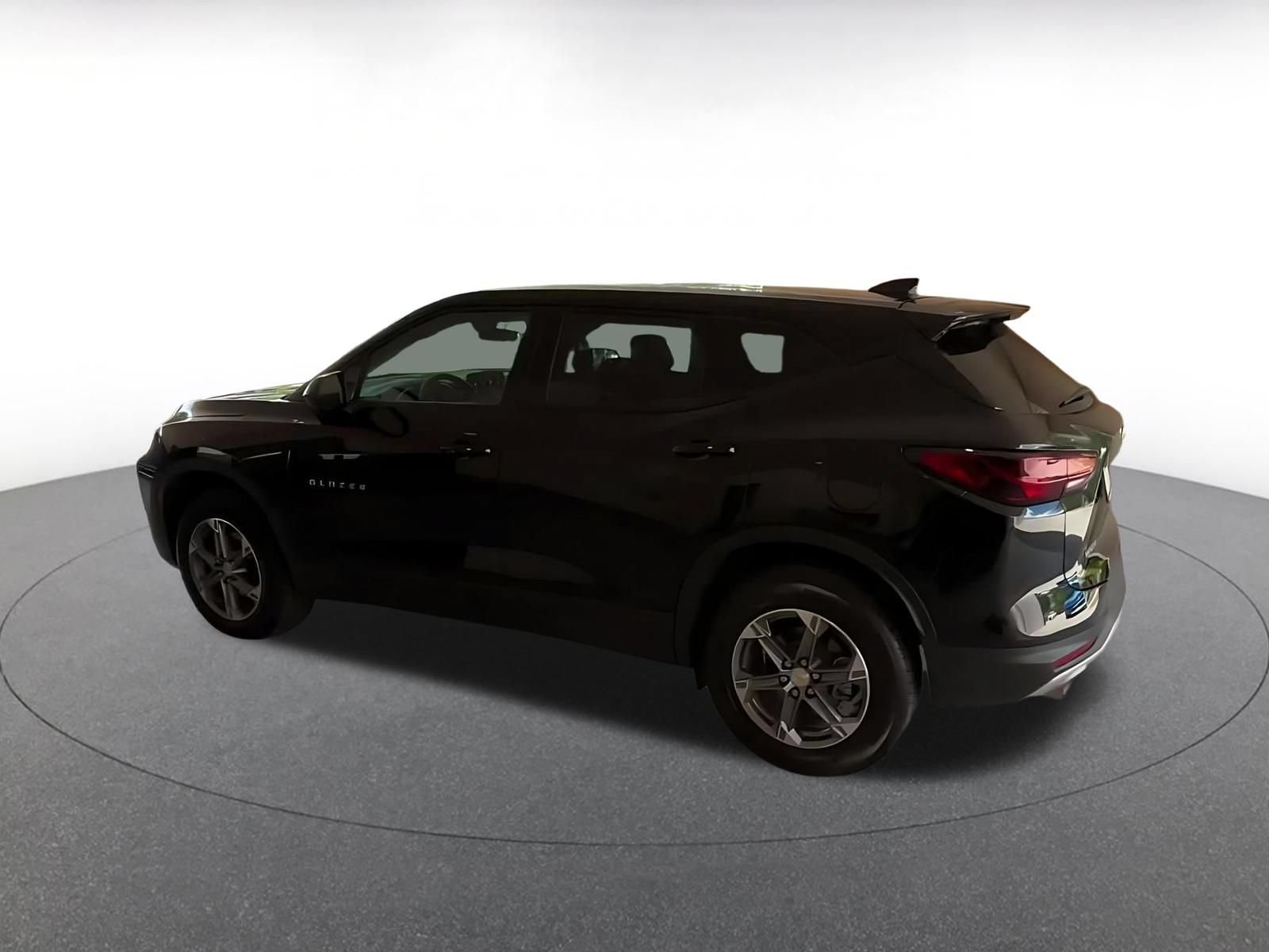 Thumbnail: 2026 Chevrolet Blazer - 10