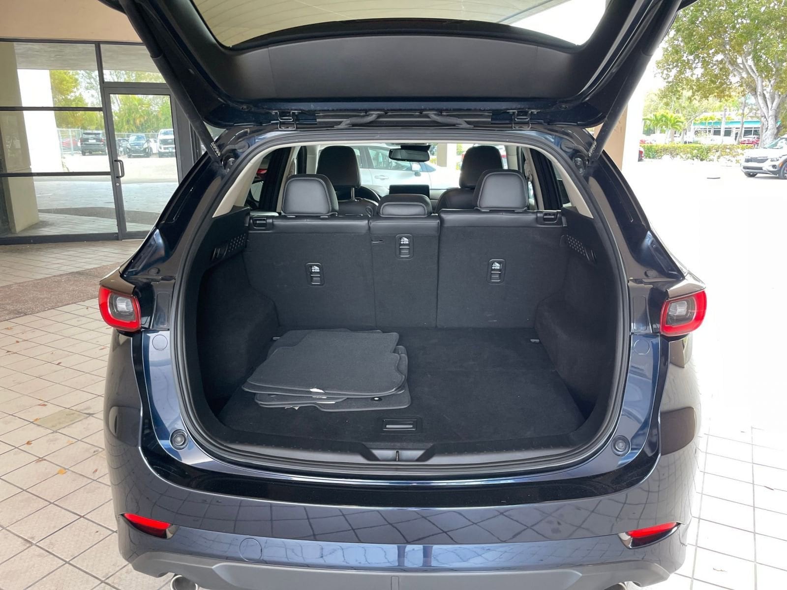 Thumbnail: 2025 Mazda CX-5 - 28