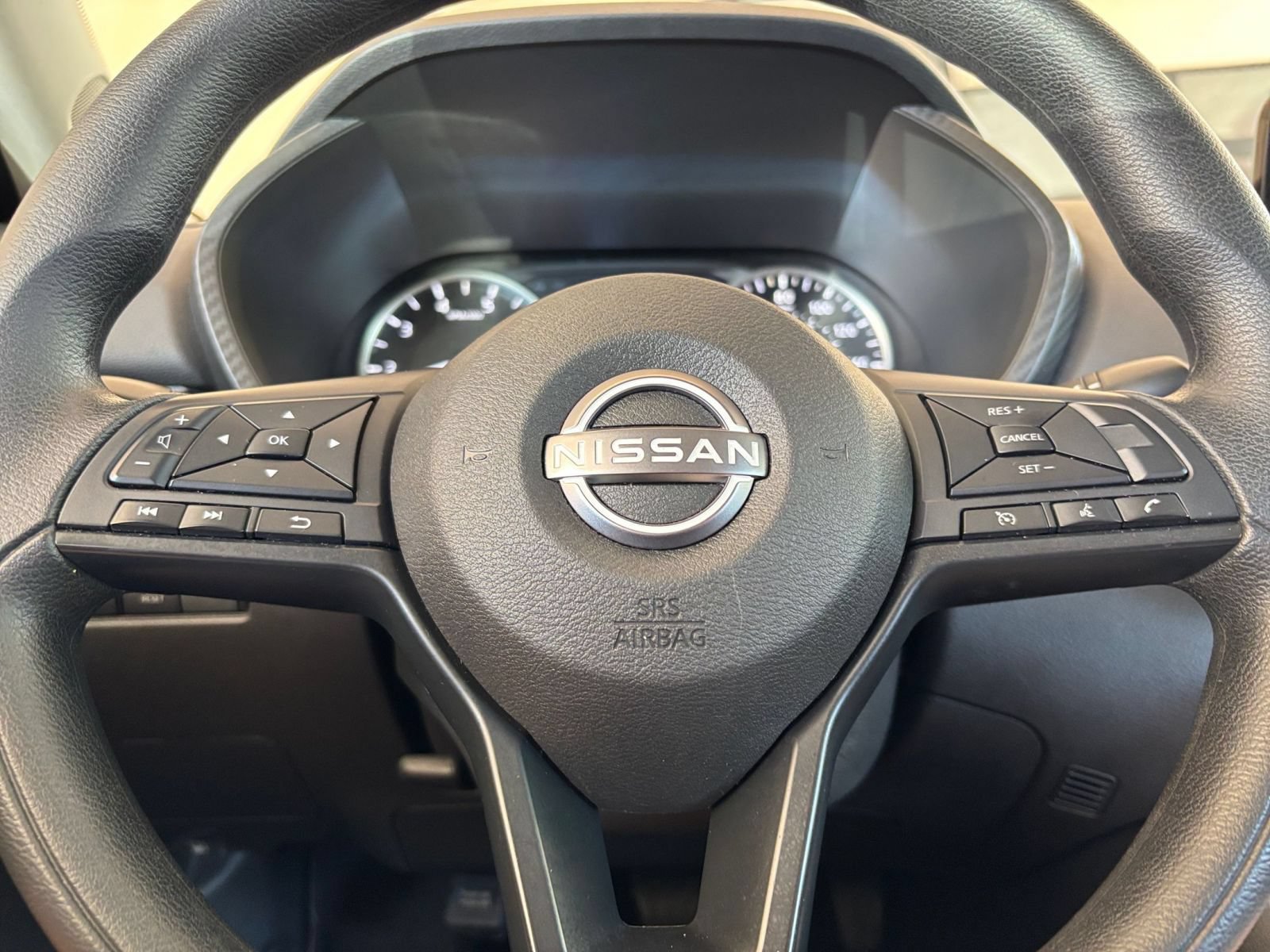 Thumbnail: 2025 Nissan Sentra - 25