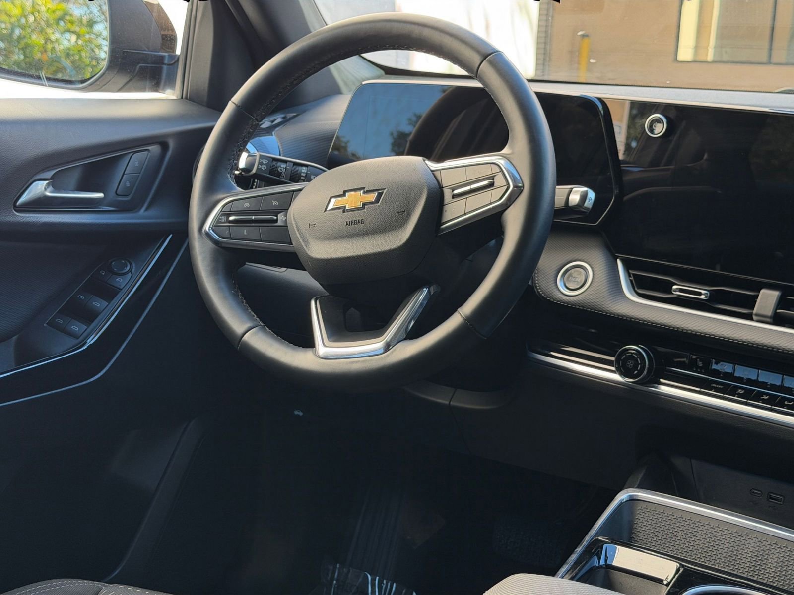 Thumbnail: 2025 Chevrolet Equinox - 28