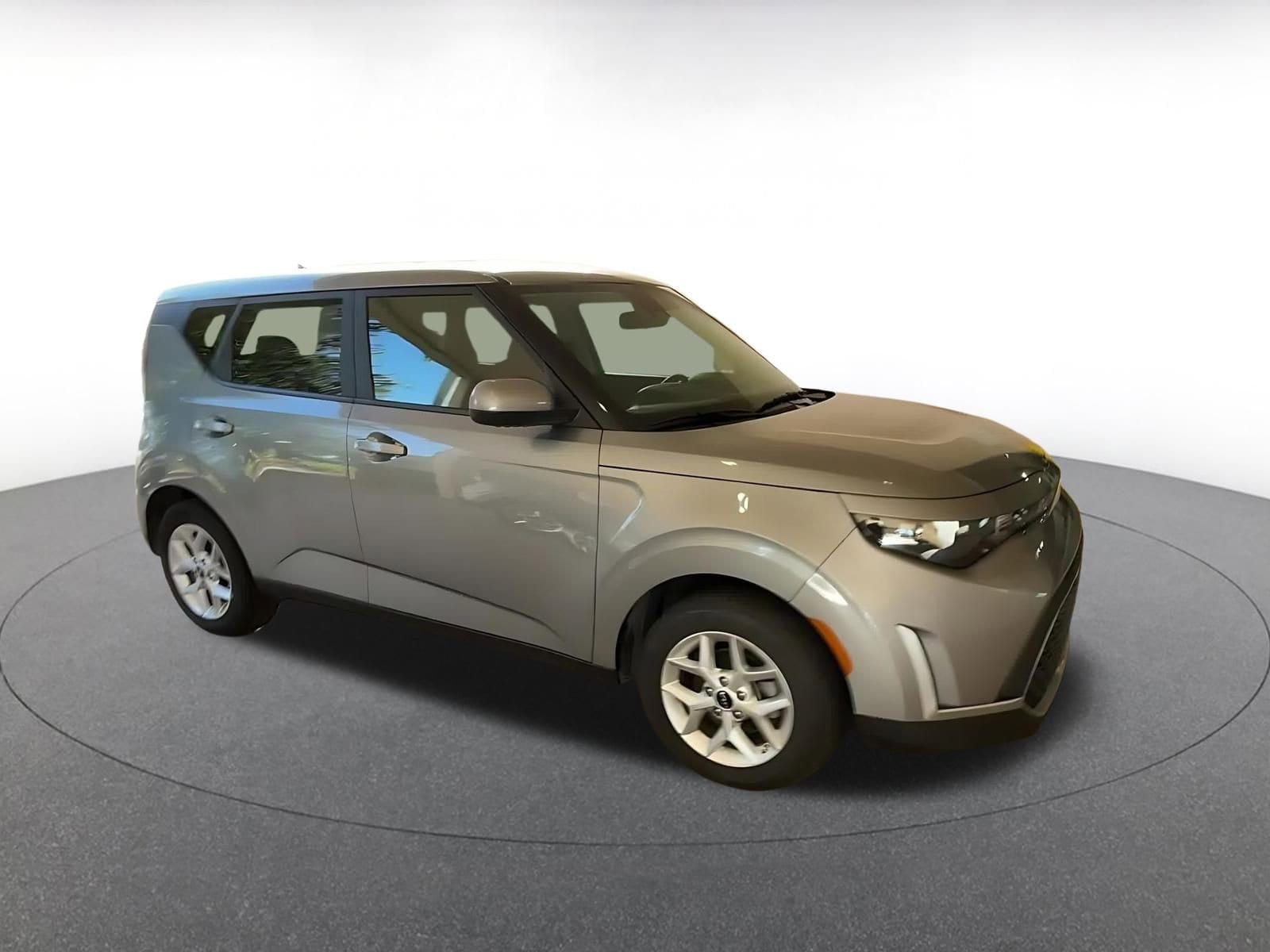 Thumbnail: 2025 Kia Soul - 2