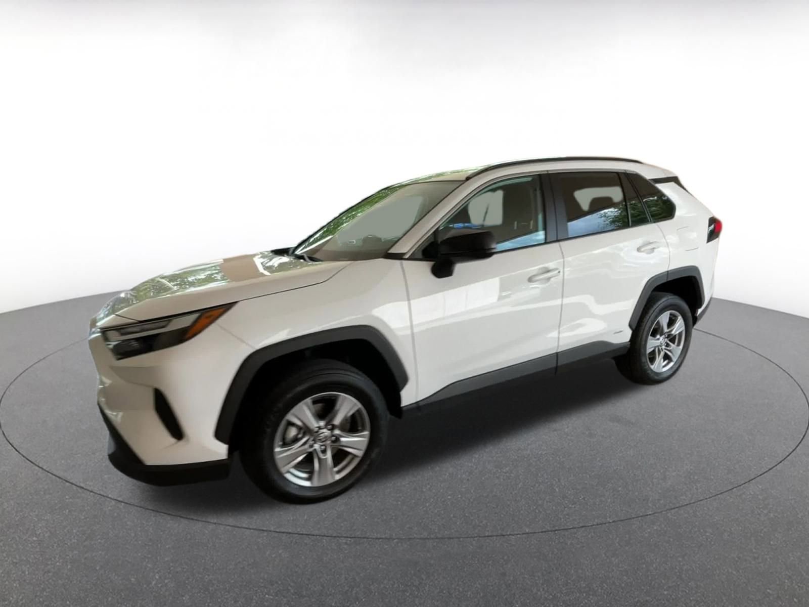 Thumbnail: 2025 Toyota RAV4 - 8