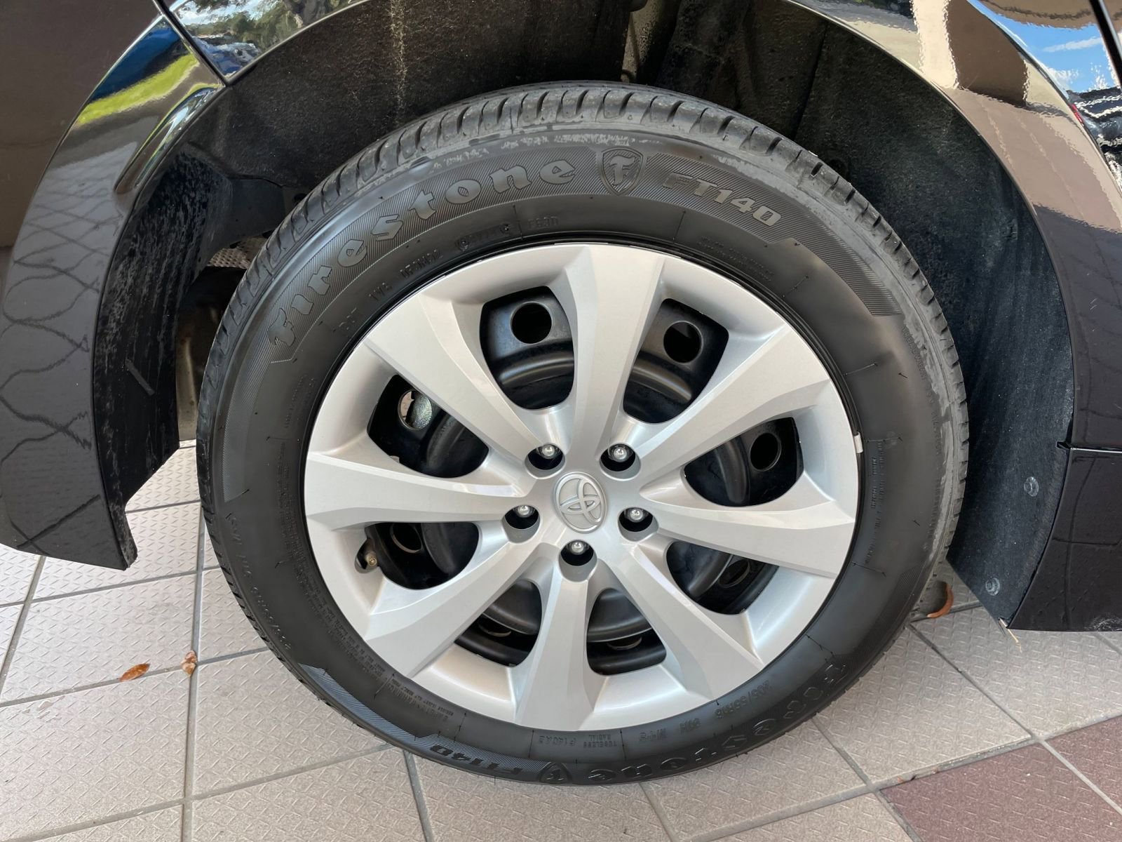 Thumbnail: 2025 Toyota Corolla - 28