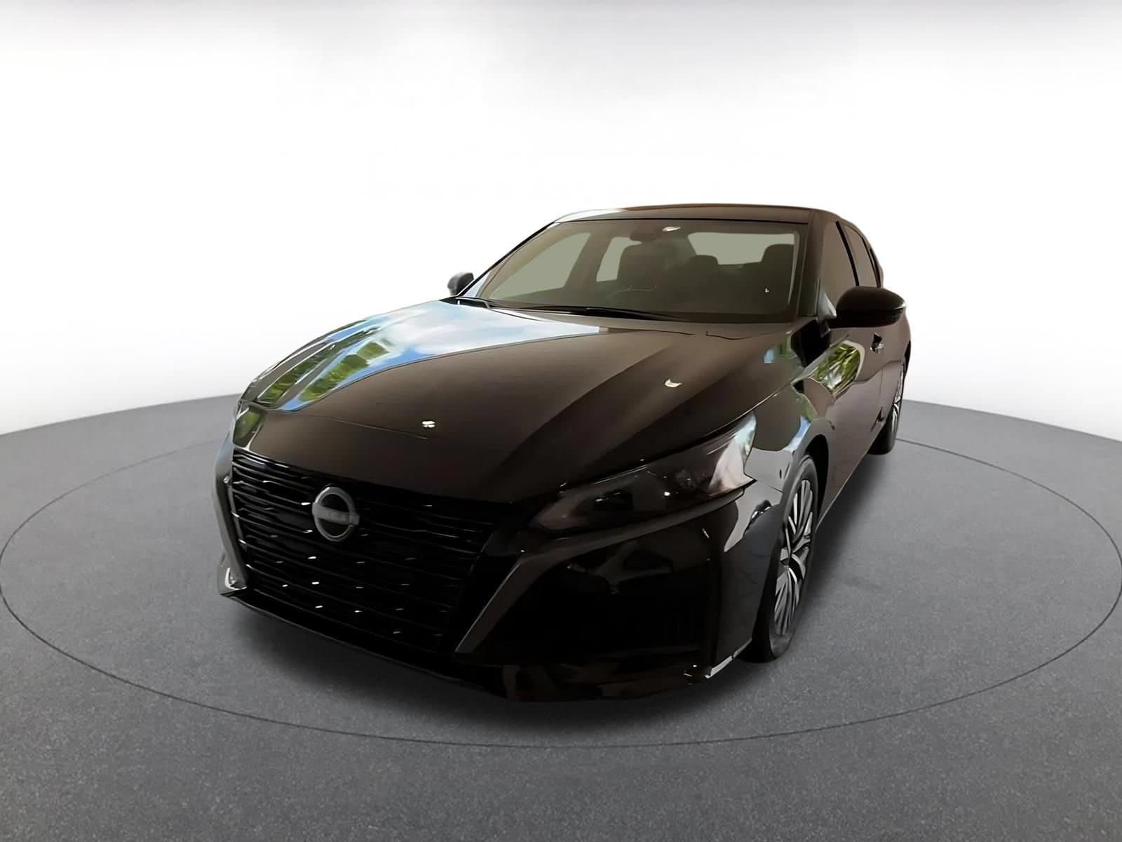 Thumbnail: 2026 Nissan Altima - 4