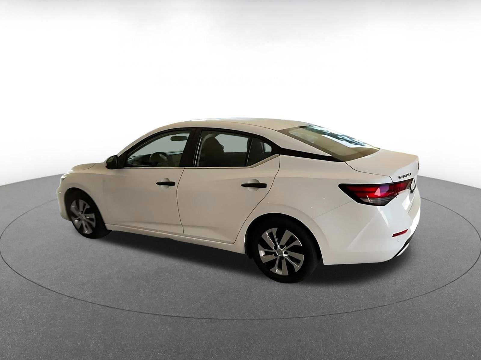 Thumbnail: 2025 Nissan Sentra - 10