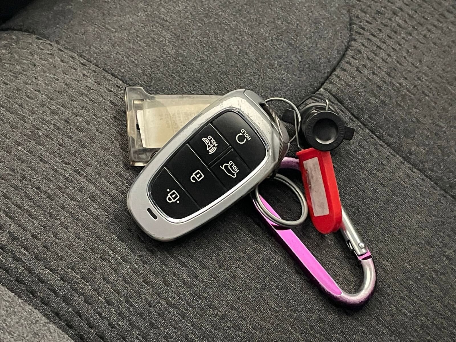 Thumbnail: 2023 Hyundai Santa Fe - 22