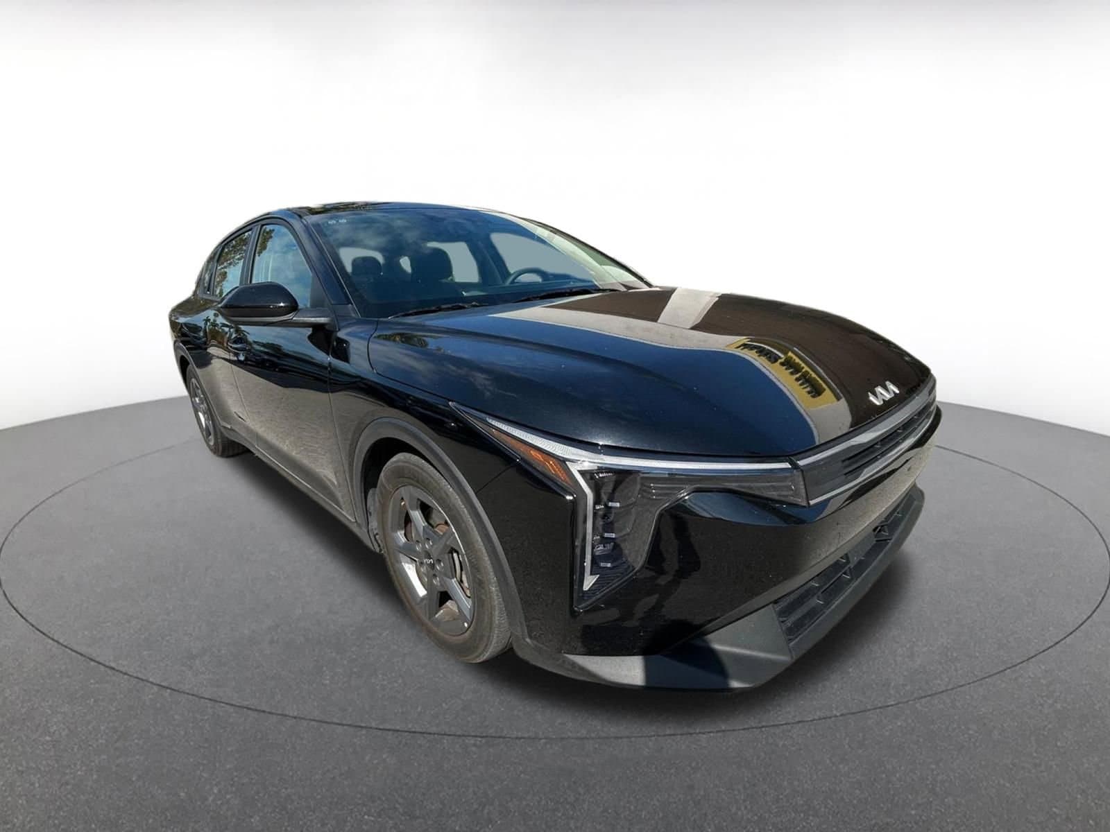 Thumbnail: 2025 Kia K4 - 1