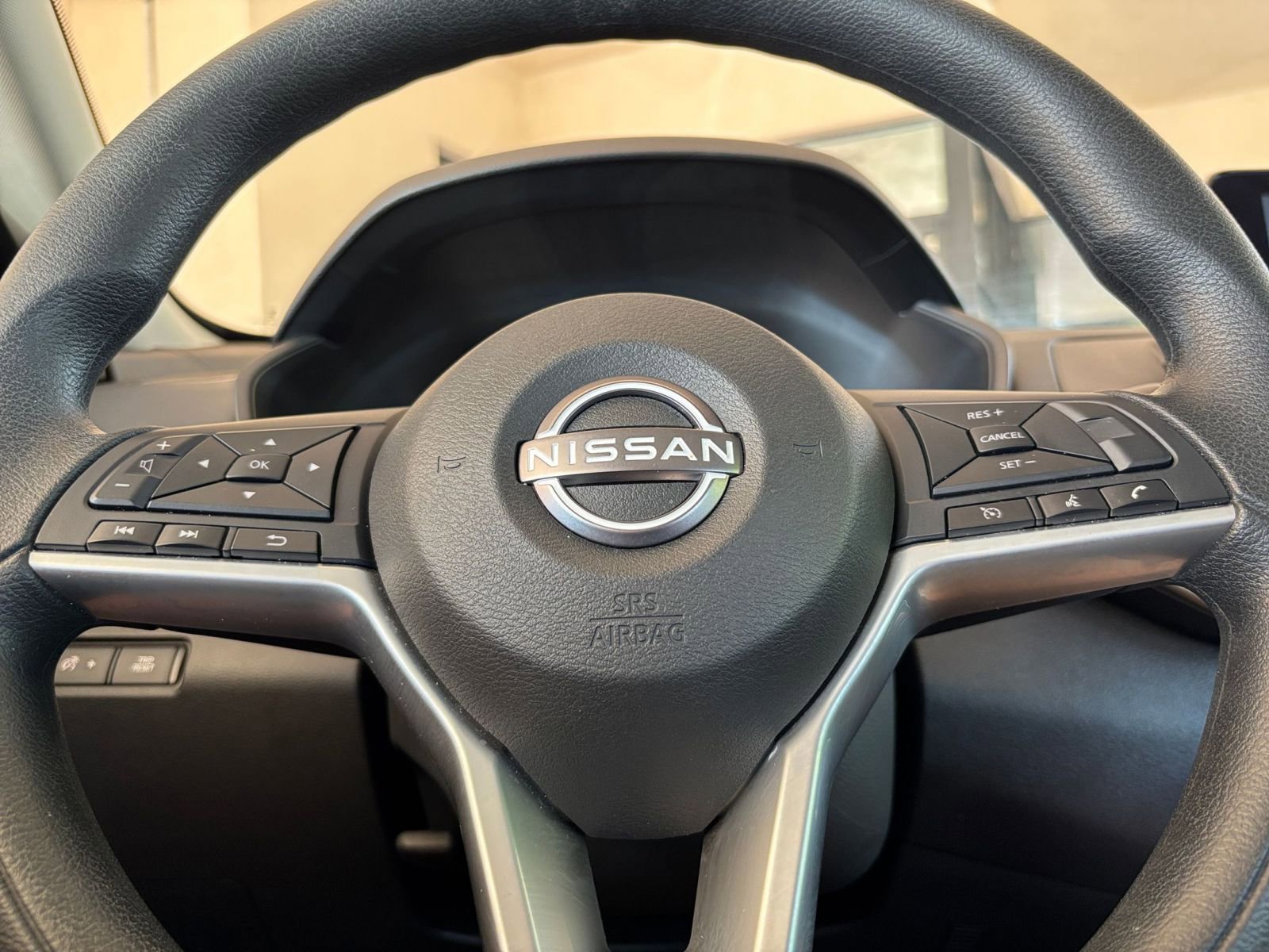 Thumbnail: 2025 Nissan Altima - 28