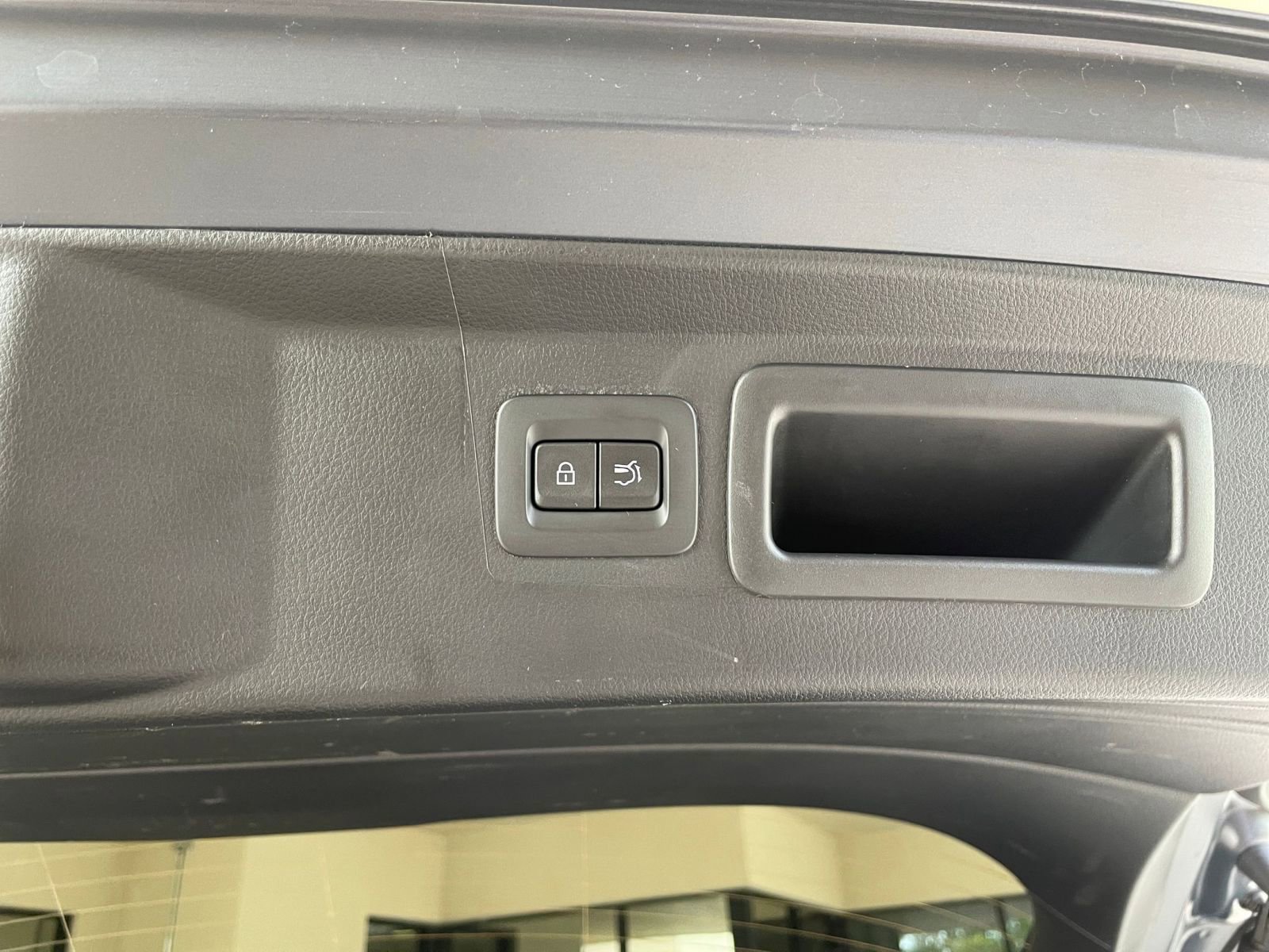 Thumbnail: 2025 Mazda CX-50 - 23