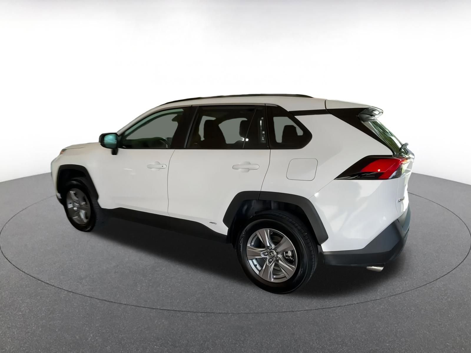 Thumbnail: 2025 Toyota RAV4 - 10