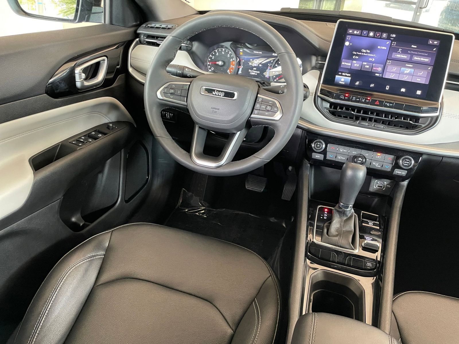 Thumbnail: 2025 Jeep Compass - 35