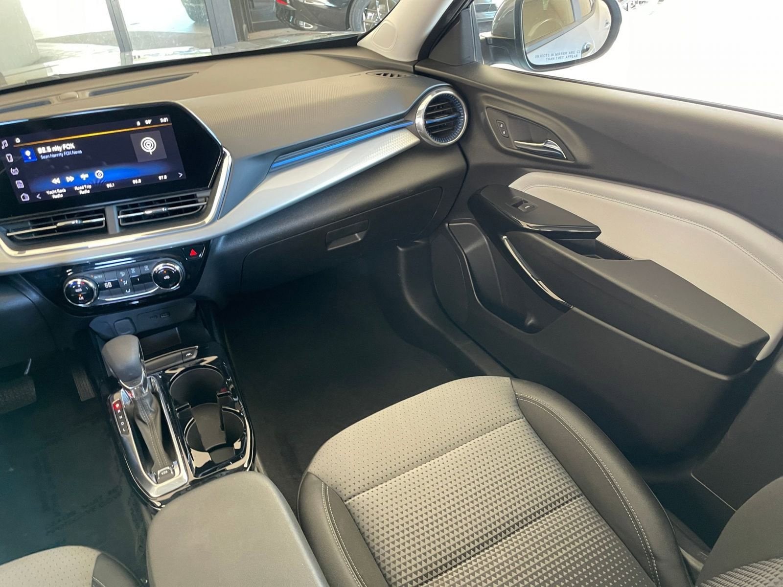 Thumbnail: 2025 Chevrolet Trax - 34