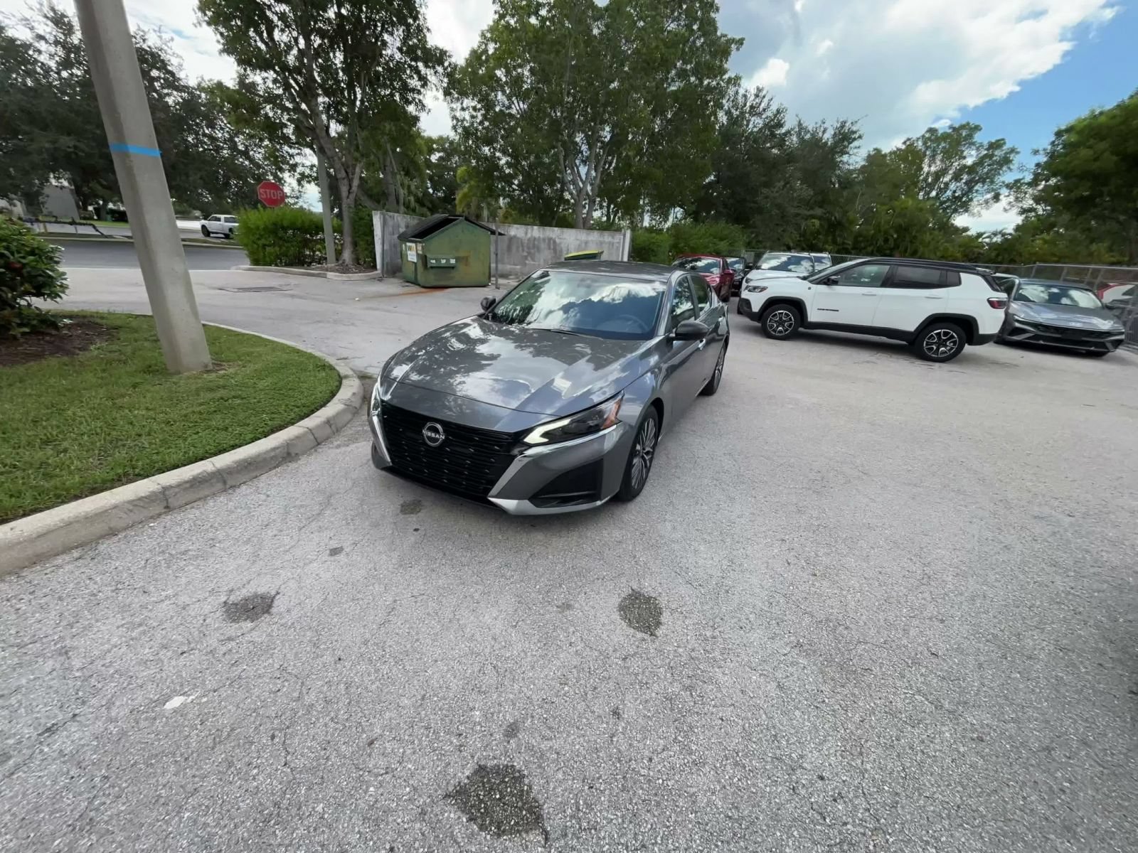 Thumbnail: 2025 Nissan Altima - 6
