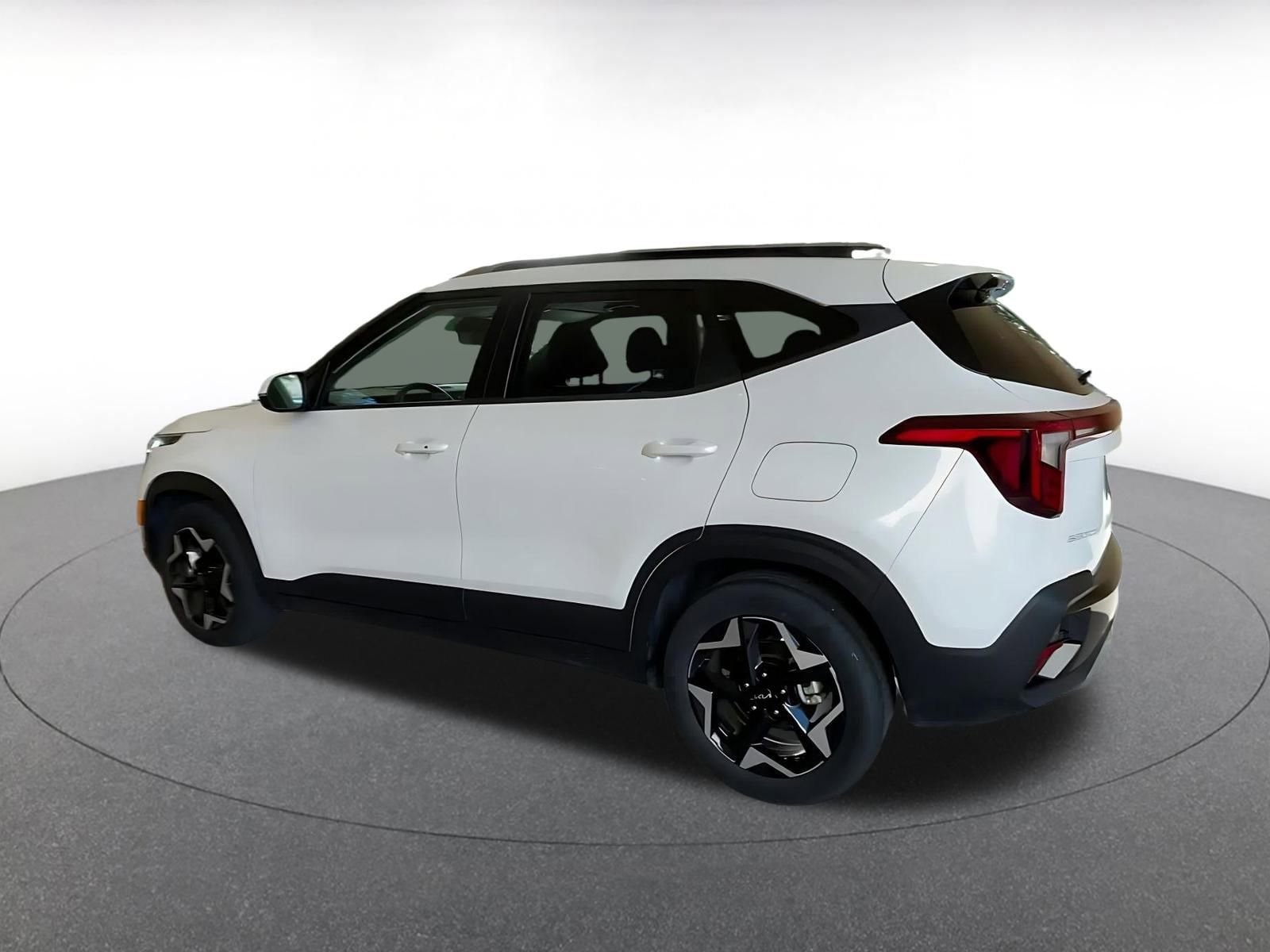 Thumbnail: 2025 Kia Seltos - 10