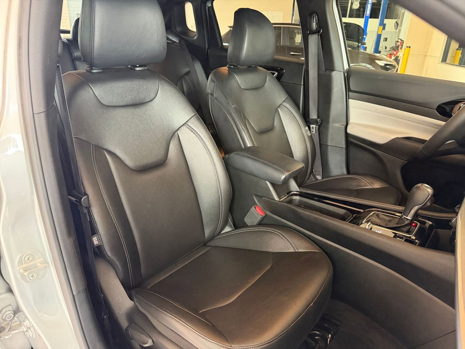 Thumbnail: 2025 Jeep Compass - 31