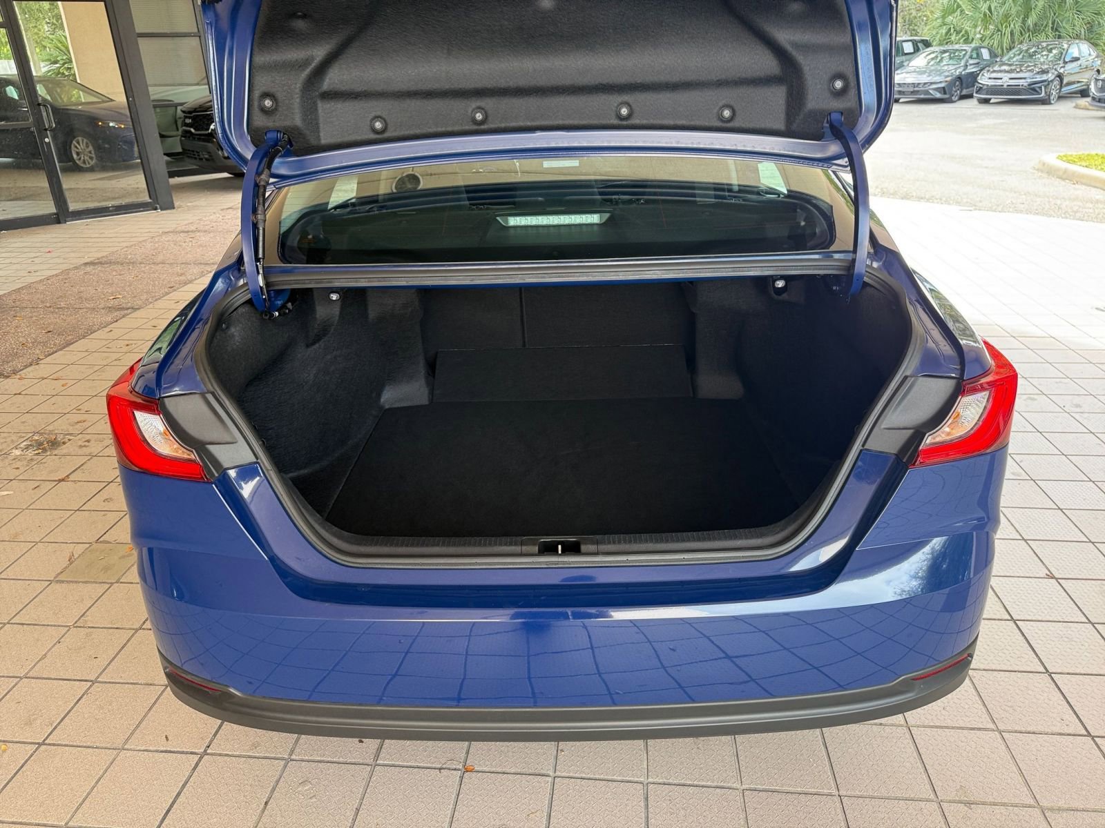 Thumbnail: 2025 Toyota Camry - 24