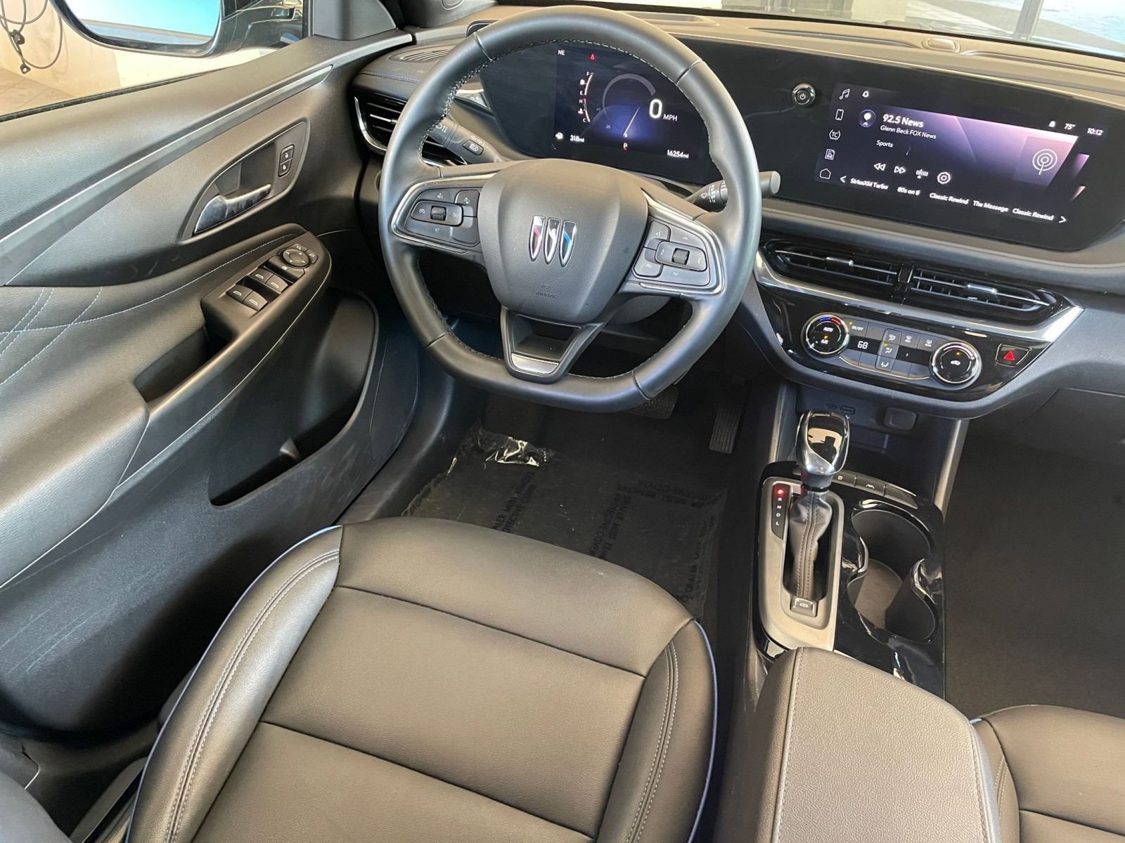 Thumbnail: 2025 Buick Envista - 32