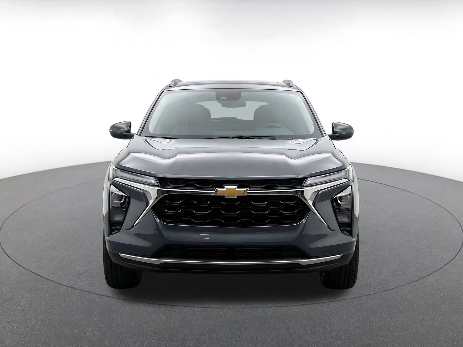 Thumbnail: 2025 Chevrolet Trax - 2