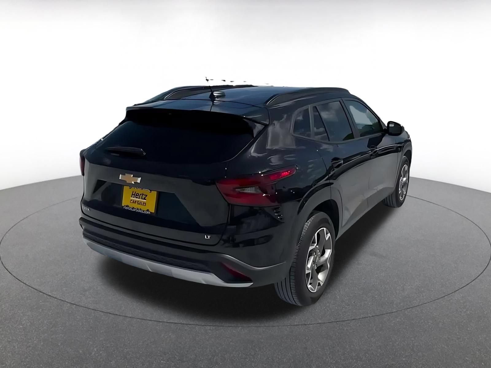 Thumbnail: 2025 Chevrolet Trax - 11