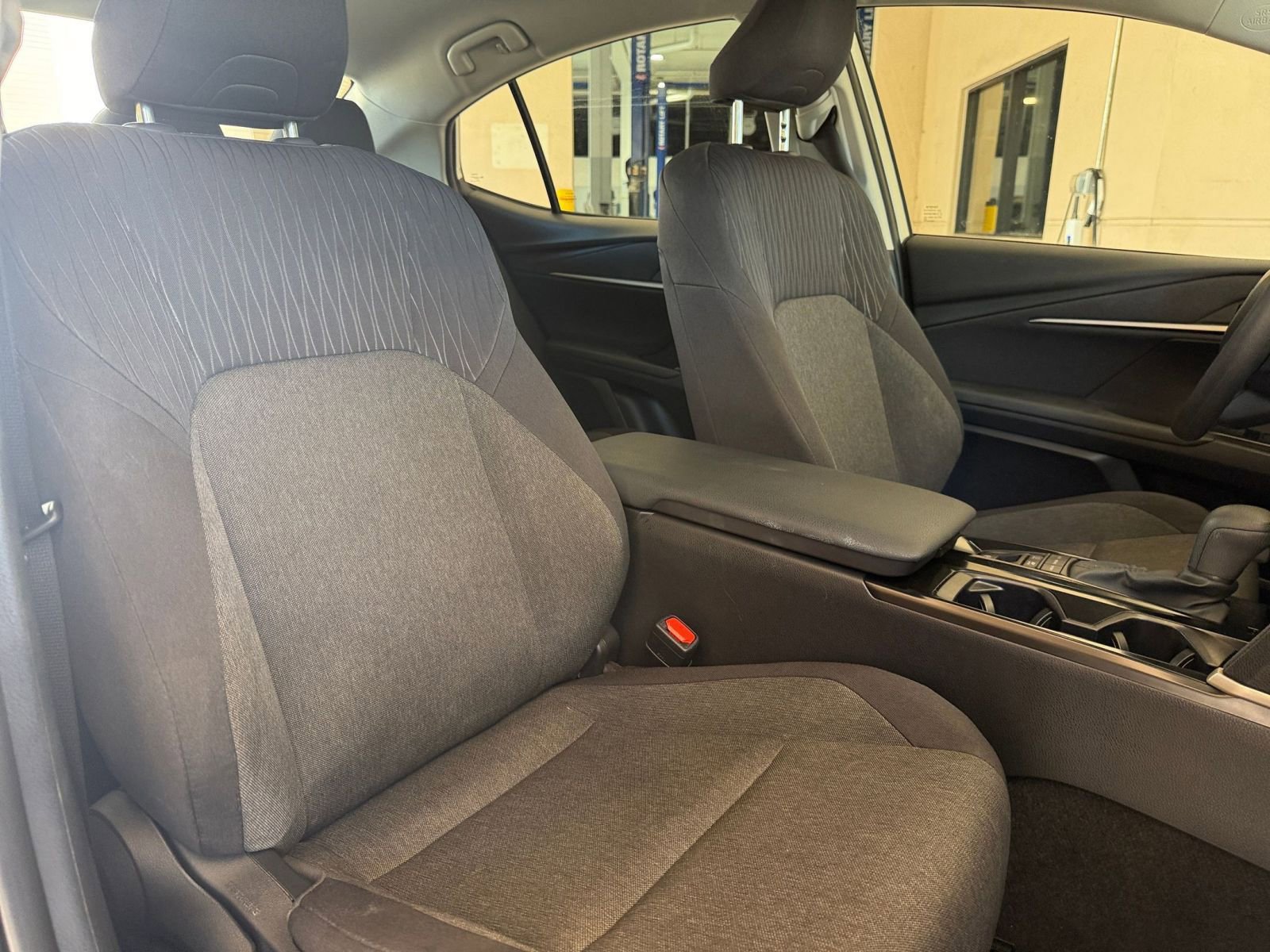 Thumbnail: 2025 Toyota Camry - 30