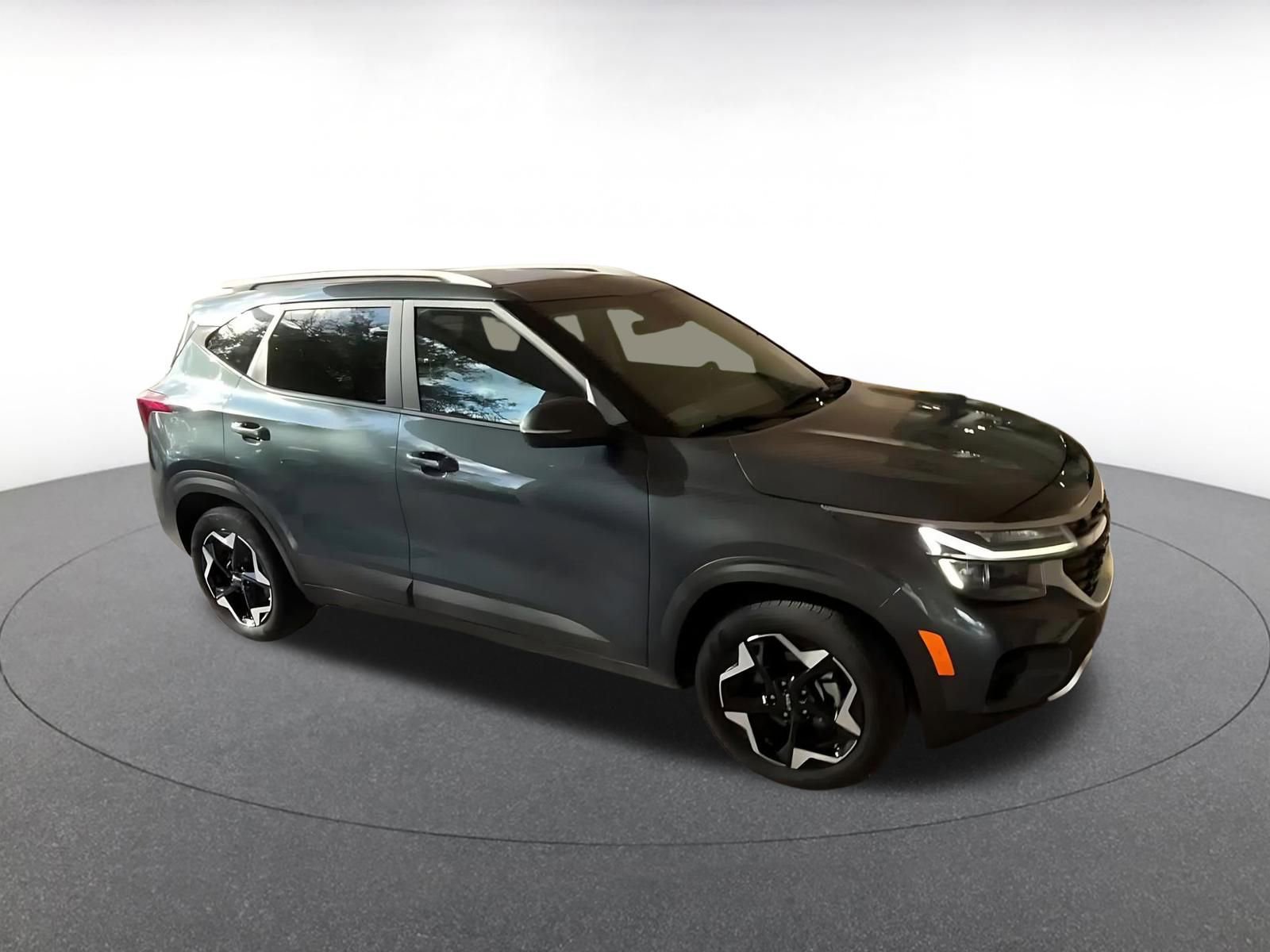 Thumbnail: 2025 Kia Seltos - 2