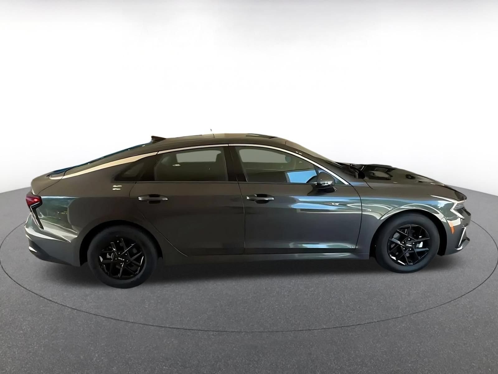 Thumbnail: 2025 Kia K5 - 16