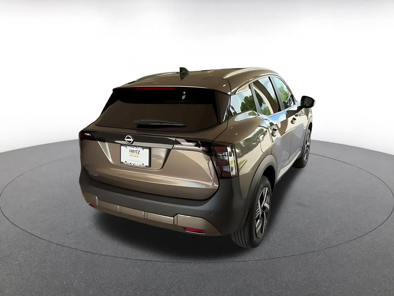 Thumbnail: 2026 Nissan Kicks - 12