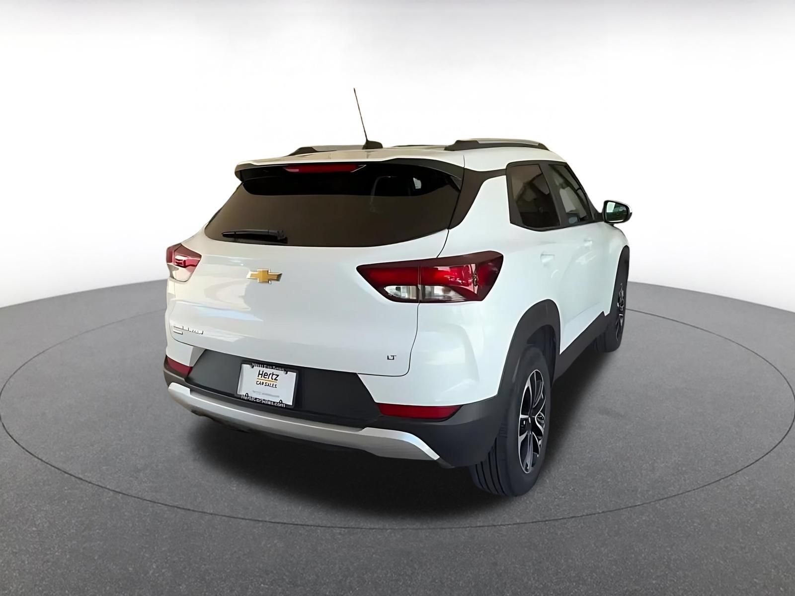 Thumbnail: 2025 Chevrolet TrailBlazer - 14