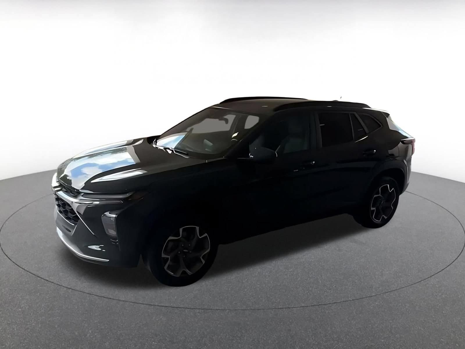 Thumbnail: 2025 Chevrolet Trax - 8