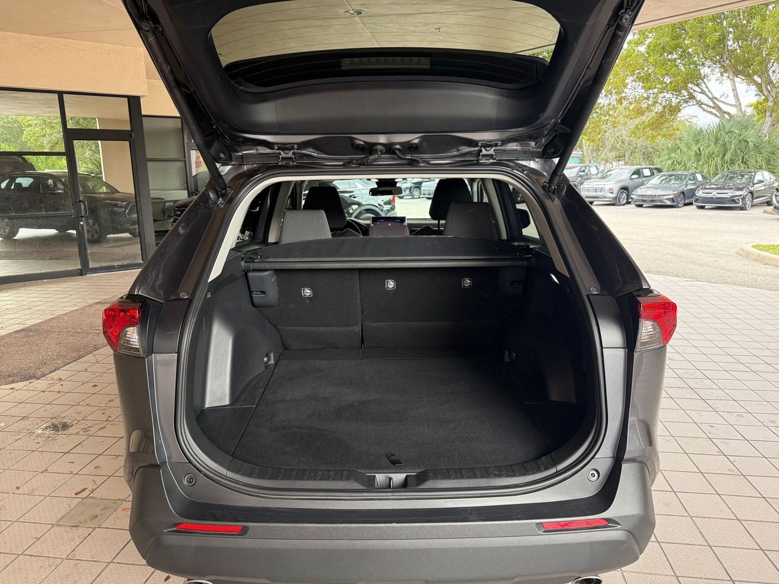 Thumbnail: 2025 Toyota RAV4 - 24