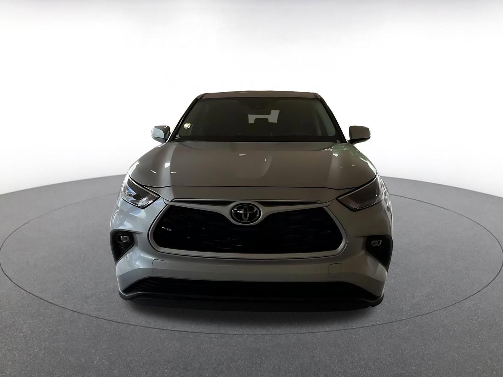 Thumbnail: 2025 Toyota Highlander - 4