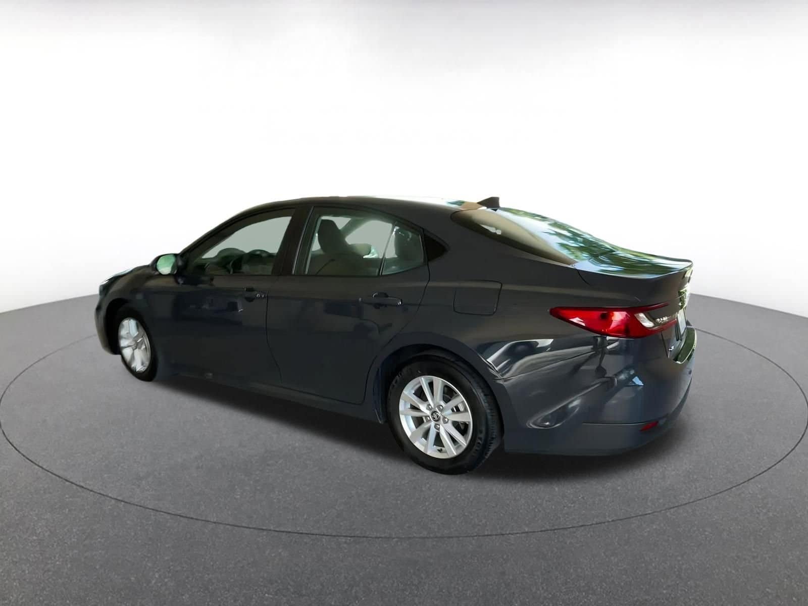 Thumbnail: 2025 Toyota Camry - 9