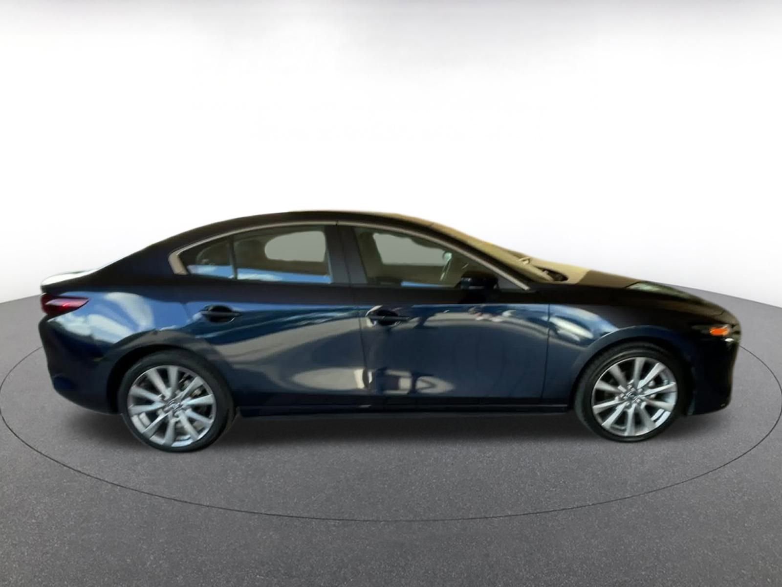 Thumbnail: 2025 Mazda Mazda3 - 15