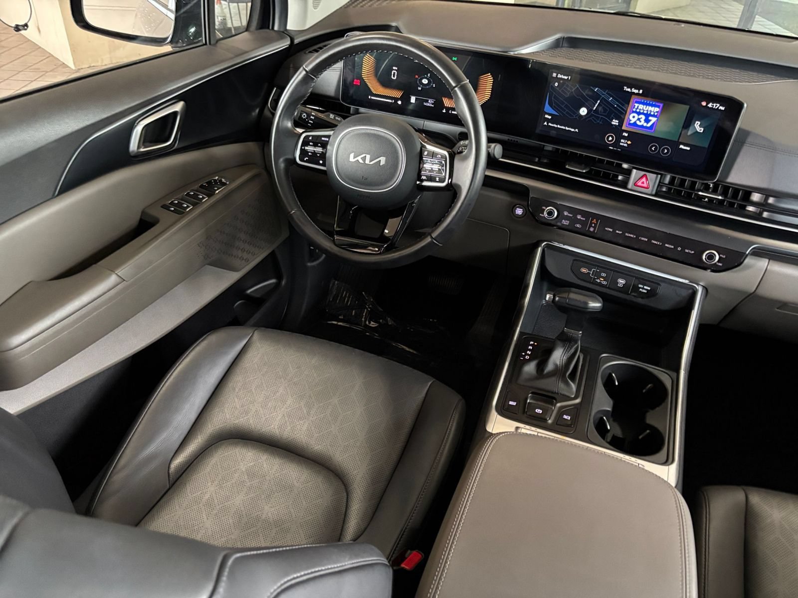 Thumbnail: 2026 Kia Carnival - 35