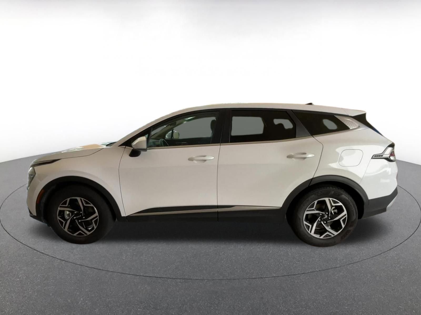 Thumbnail: 2025 Kia Sportage - 9