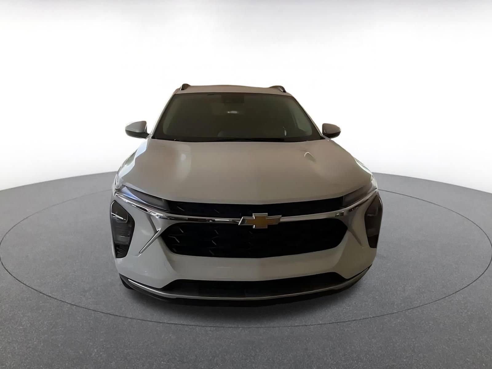 Thumbnail: 2025 Chevrolet Trax - 4