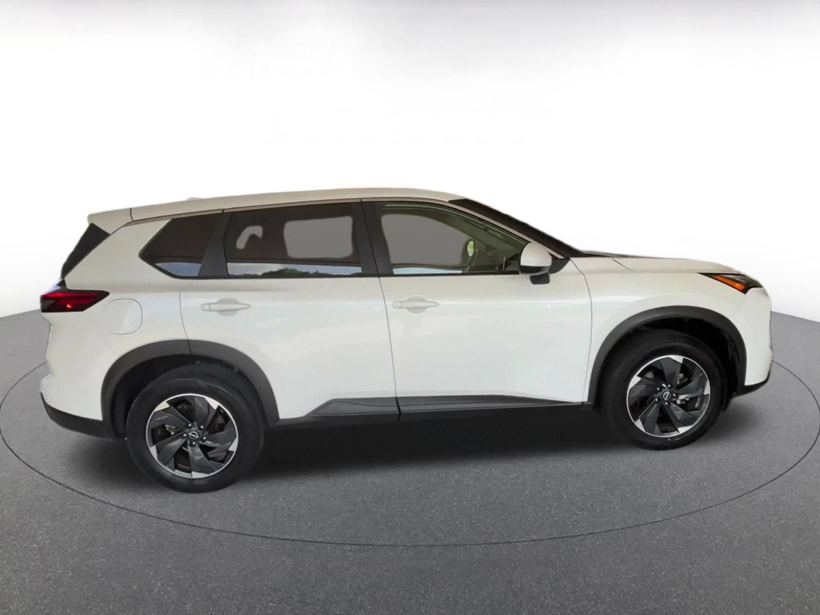 Thumbnail: 2025 Nissan Rogue - 15